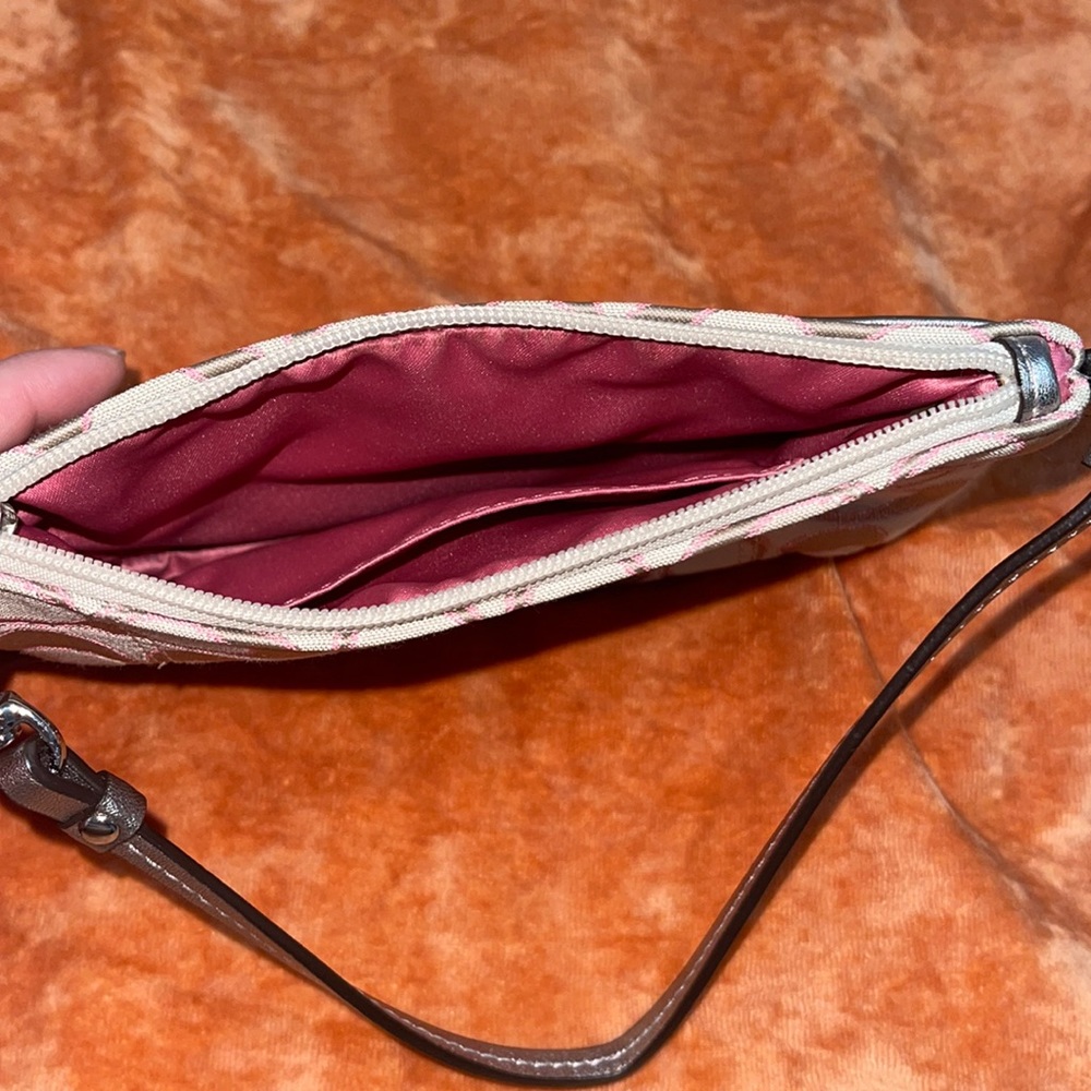 Coach Wallet - Picture 3 of 4